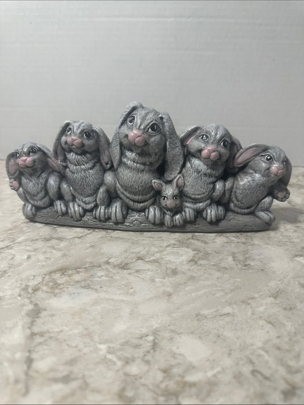 Gray Bunny Family Figurine Décor